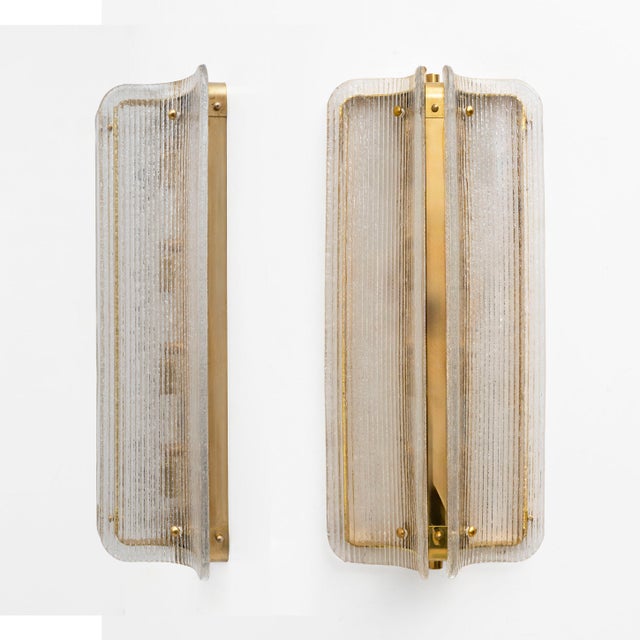 Big Curved Clear Ribbed Murano Glass and Brass Wall Sconces, 2000, Set of 2 For Sale - Image 9 of 9