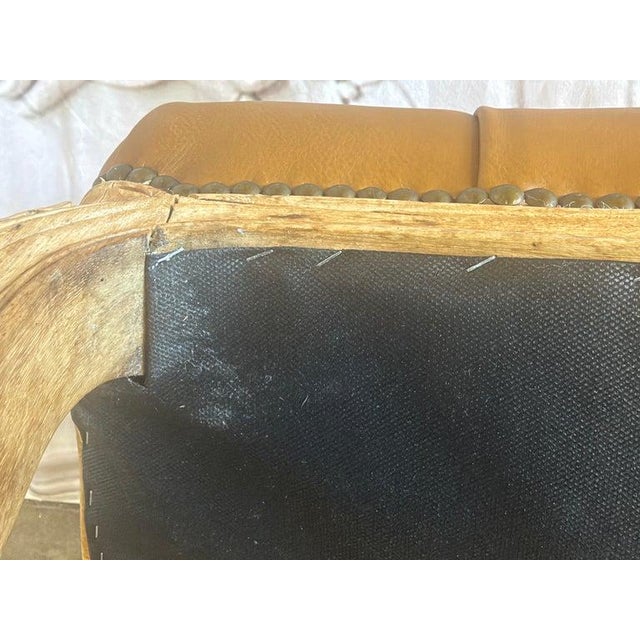 French Louis XV Style Tufted Bench - Caramel Leather For Sale - Image 14 of 14
