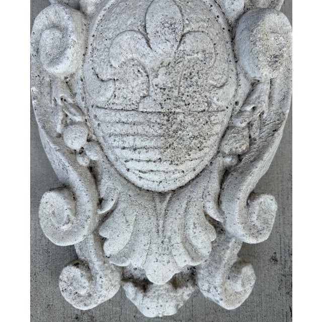White Concrete Italian Heraldic "Giglio Fiorentino" Wall Plaque For Sale - Image 4 of 6