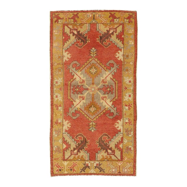 Galerie Shabab Collection Mid-20th Century Turkish Oushak Throw Rug For Sale