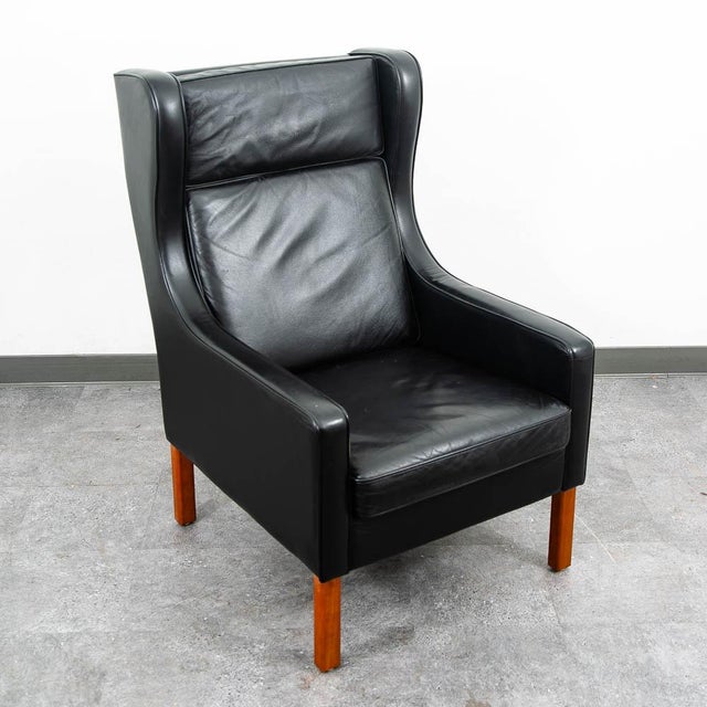 Mid Century Danish Modern Lounge Chair Leather Black Arm Denmark Wingback MCM For Sale In Sacramento - Image 6 of 11