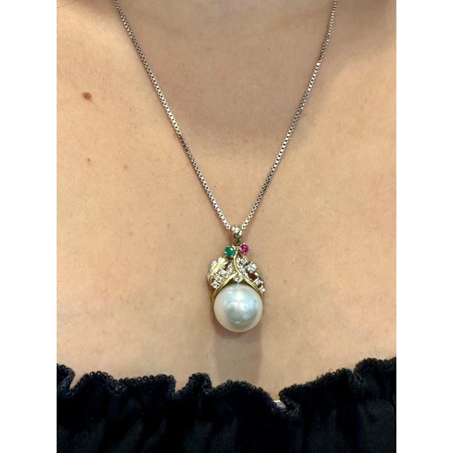 14mm South Sea Cultured Pearl & Diamond 18 K Gold Two Tone Pendant + Chain 14 KG For Sale - Image 12 of 18