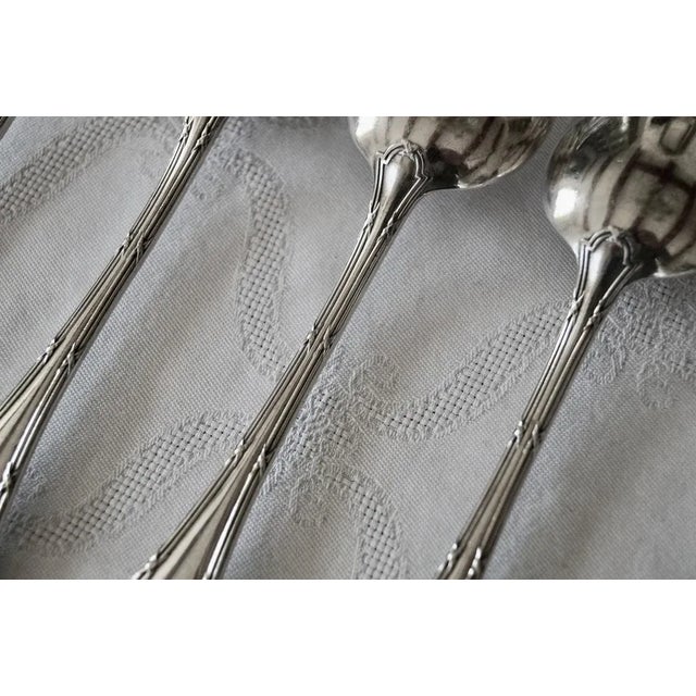 Silver Vintage French Rubans Box Silver-Plated Dessert Cutlery from Christofle, 1960s, Set of 24 For Sale - Image 8 of 9