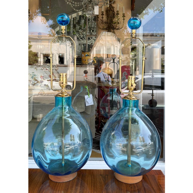 1990s Pair of Arteriors Cerulean Blue Glass Tables Lamps For Sale - Image 5 of 9
