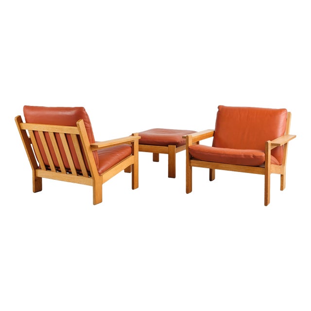 Brutalist Lounge Chairs with Ottoman in Oak and Leather by Tage Poulsen, Denmark, 1960s, Set of 3 For Sale