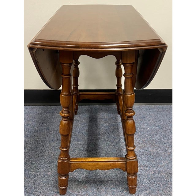 Vintage 1940’s Splayed Leg Butterfly Drop Leaf Side Table For Sale - Image 4 of 7