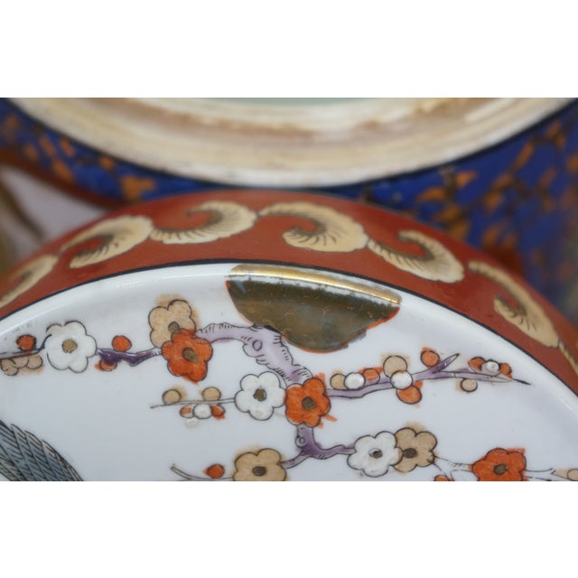 Mid 20th Century 1970s Vintage Macau Export Polychrome Porcelain Lidded Jar Bird Peony Tea Caddy For Sale - Image 5 of 16