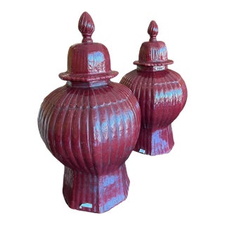 1990s Contemporary Italian Hand-Painted Burgundy Ceramic Urns With Lid - Pair For Sale