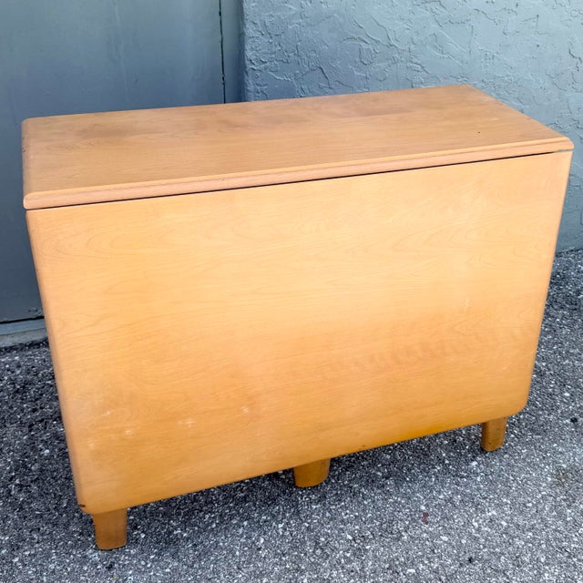 Heywood-Wakefield Mid Century Modern M166 Drop Leaf Dining Table by Haywood Wakefield For Sale - Image 4 of 12