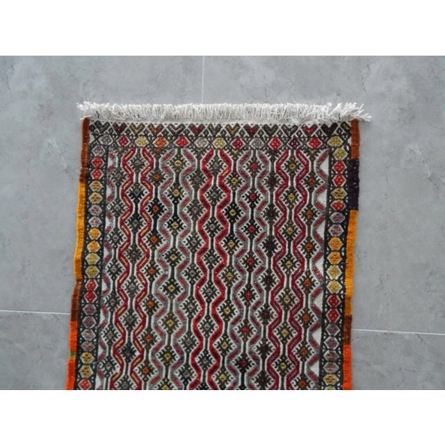 Vintage Turkish Jajim Kilim Rug - 1′6″ × 2′10″ For Sale In Philadelphia - Image 6 of 8