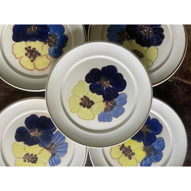 Wonderful set of 5 English stoneware plates by Denby. Presented in a soft beige glaze with tiny brown speckles. In the...