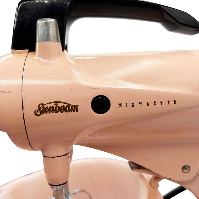1950s Mid 20th Century Pink Enameled Model 12 Mixmaster Electric Mixer by Sunbeam W/ Bowls For Sale - Image 5 of 11