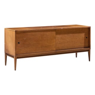 Paul McCobb for Planner Group Mid Century Maple Sliding Door Credenza For Sale