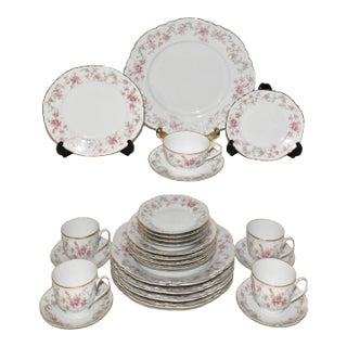 1920s Vintage Hutschenreuther Wallace China Richelieu Pattern Service for 4 Germany- 20 Pieces For Sale