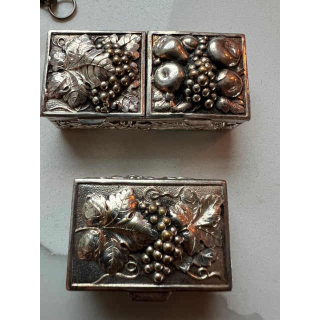 Large Collection of Antique Silver Makeup, Lipstick, Snuff and Pill Boxes With Perfume Bottles For Sale - Image 10 of 13