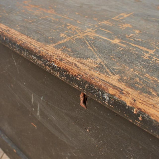 Wood Antique Victorian Painted Wooden Blanket Box For Sale - Image 7 of 9