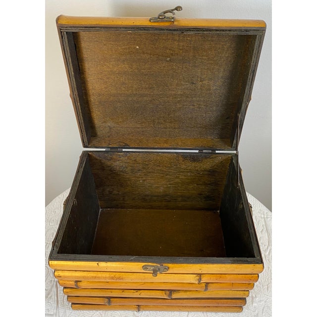 Late 20th Century Vintage Bamboo Jewelry Box or Keepsake Chest in Natural Bamboo, Asian-Inspired For Sale - Image 5 of 9