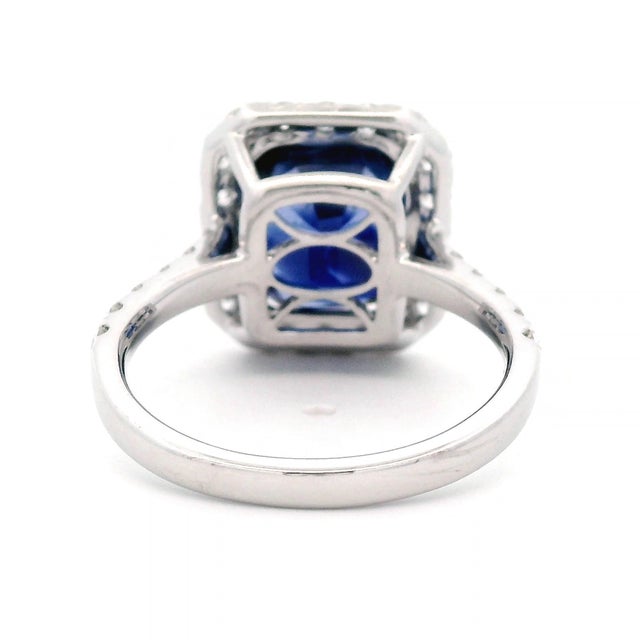Alexander Beverly Hills Gia 4.46ct Cushion Ceylon Sapphire & Diamond Ring 18k, Size 6.5 For Sale - Image 4 of 4