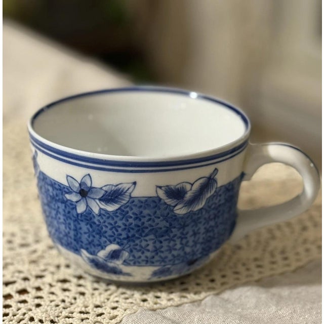 Ceramic 1970s Set of 5 Centrum Cxm4 Blue Floral Chinese Porcelain Large Cappuccino Mugs For Sale - Image 7 of 10