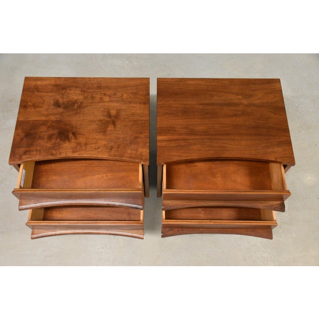 Brown Walnut Mid Century Nightstands by Young Manufacturing - A Pair For Sale - Image 8 of 11