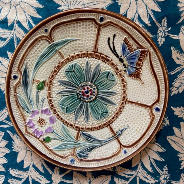 Superb little plates, characteristic of Wasmuel style. I have official proof of authenticity such as vintage catalogs,...