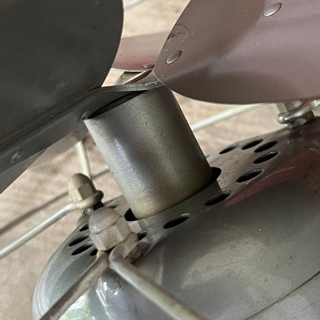 Vintage Emerson Electric 16" Oscillating Metal Desk Fan Fully Functional For Sale - Image 9 of 17
