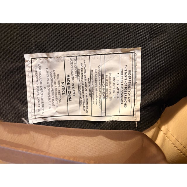 2010s 70s Style Accent Chair - White Vinyl - Mod For Sale - Image 5 of 6