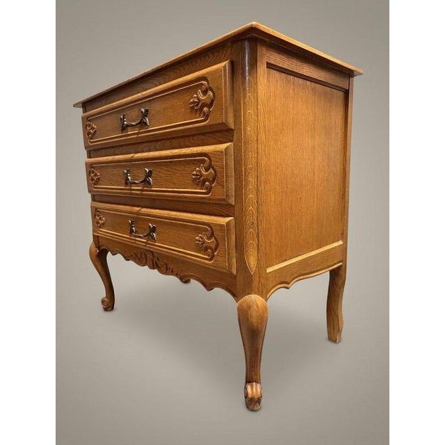 Mid-Century French Oak Chest of Drawers For Sale - Image 4 of 5