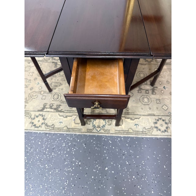Vintage Ethan Allen Mahogany Pembroke Drop-Leaf Side Table For Sale - Image 12 of 12