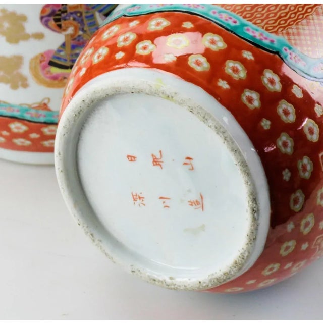Pair of Late 19th Century Japanese Porcelain Vases For Sale - Image 10 of 10