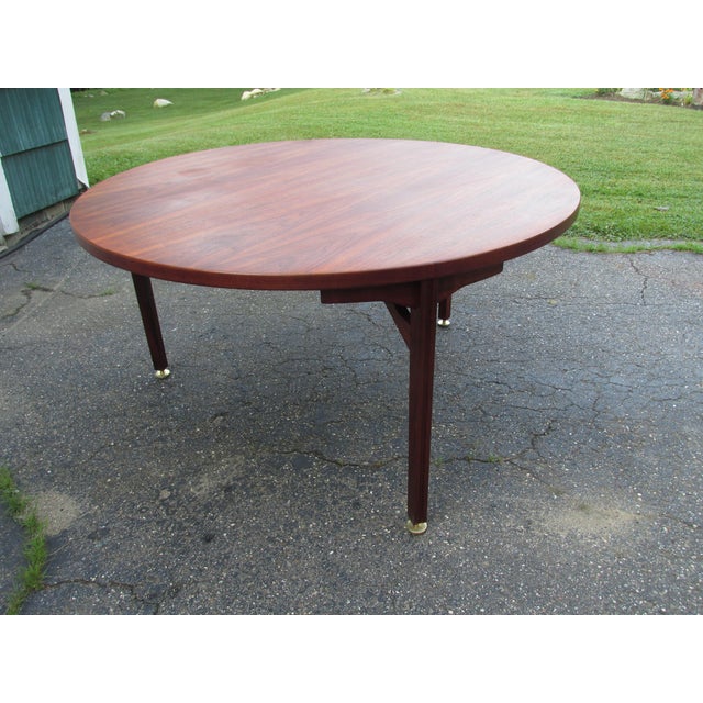Mid-Century Modern Mid Century Round Three Legged Dining Table in Walnut by Jens Risom For Sale - Image 3 of 10