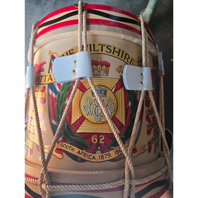 Vintage Diminuitve English Reprodcution Regiment Drum / Occasiional Table For Sale In Miami - Image 6 of 9