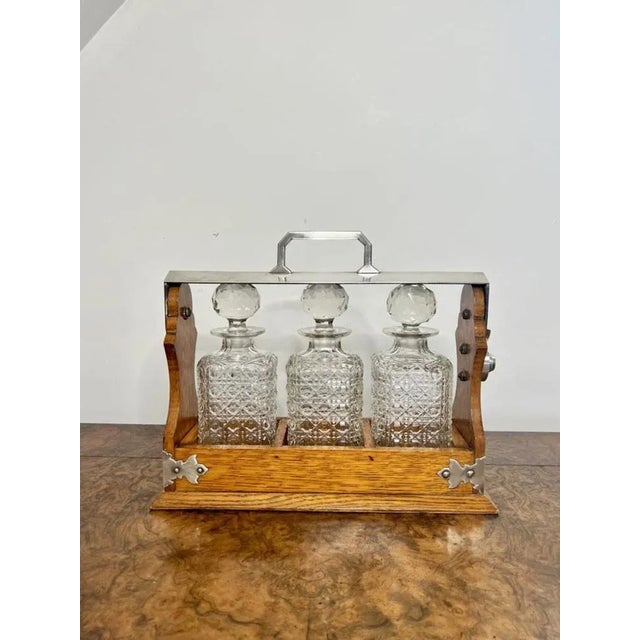 1900 - 1909 Antique Edwardian Oak Tantulus, 1900s, Set of 4 For Sale - Image 5 of 5