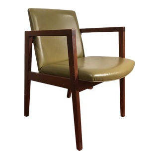 Mid-Century Modern Walnut Chair For Sale