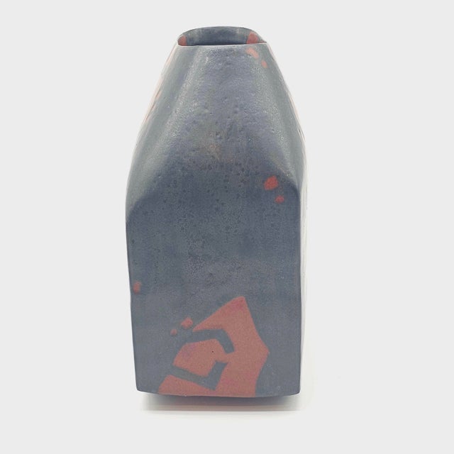 1980s Morino Taimei Studio Pottery Flat Jar – Rust & Black Geometric Glaze, Signed For Sale - Image 5 of 7
