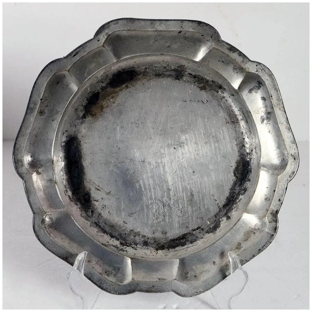 Traditional Belgian Liege Pewter Wavy Edge Multi-reed Plate For Sale - Image 3 of 5