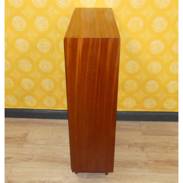 Wood Vintage Display Cabinet in Walnut, 1960s For Sale - Image 7 of 13