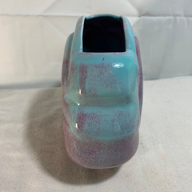 Vintage Mid-Century West Coast Pottery California Shell Planter No. 113 – Pastel Turquoise & Dusty Pink For Sale In Chicago - Image 6 of 6