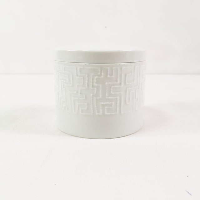 Porcelain Bonbonniere by C. Fischer for Rosenthal, Germany, 1960s For Sale - Image 10 of 10