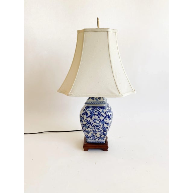 Vintage 1920s Chinese Blue and White Ginger Jar Lamp With Shade For Sale - Image 4 of 11