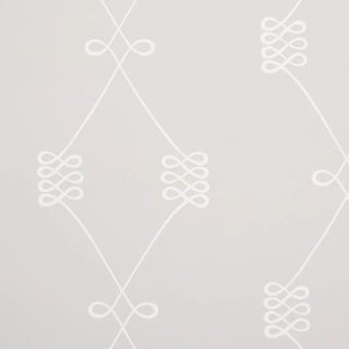Sample - Schumacher Nicolette Wallpaper in White on Grey For Sale