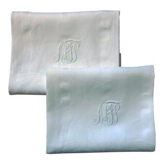 Vintage White Linen Damask Towels With Monogram - a Pair For Sale