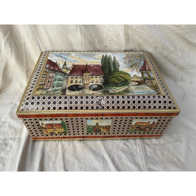 German Lebkuchen Schuhmann Tin Cake Box For Sale In Palm Springs - Image 6 of 9