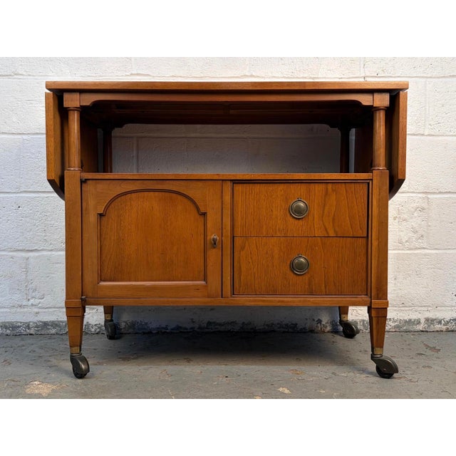 Mid 20th Century Mid 20th Century Walnut and Brass Drop Leaf Bar Cart For Sale - Image 5 of 18