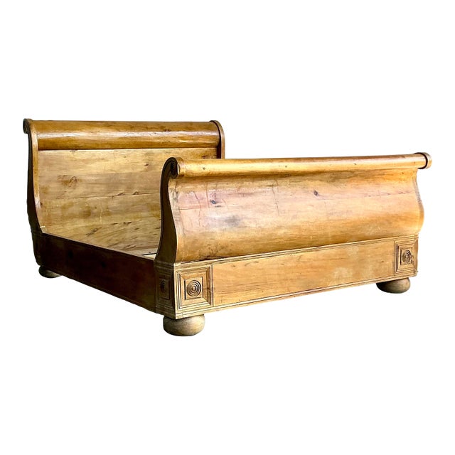 Vintage Boho Knotty Pine Queen Sleigh Bed For Sale