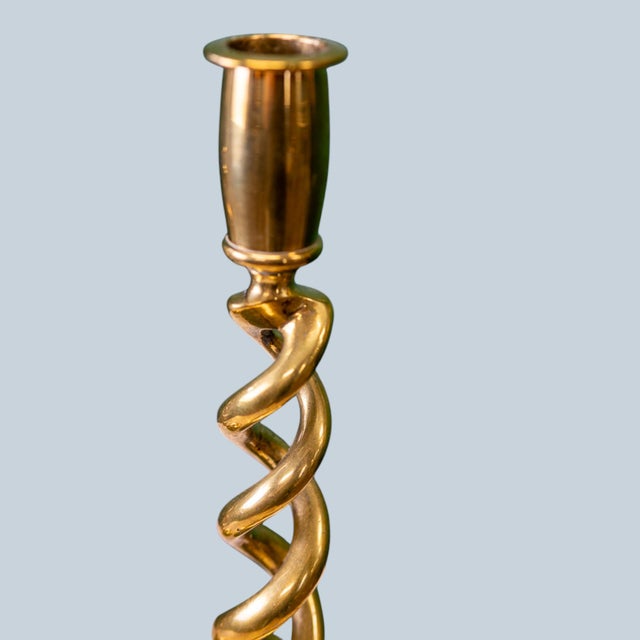 Metal Pair of 19th Century English Brass Barley Twist Candlesticks For Sale - Image 7 of 12