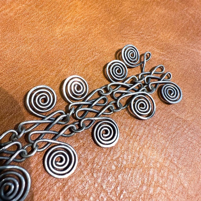Metal 1950s Modernist Miro Styled Silver Spiral Bracelet For Sale - Image 7 of 7