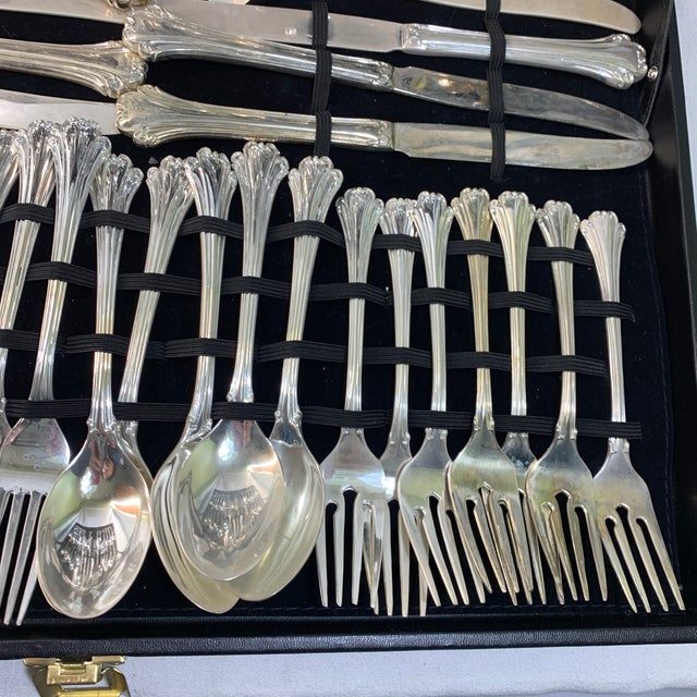 F.B. Rogers Silver Co. Vintage f.b. Rojers American Chippendale Flatware Service for 12 in Box - 62 pcs For Sale - Image 4 of 6