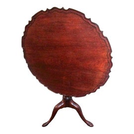 Example of Tilt-Top Tables in Savannah