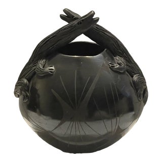 Vintage 1960s Mata Ortiz Fabiola Quezada Lizard Art Pottery Bowl Pot Dish Signed For Sale